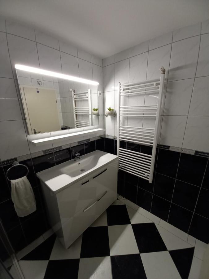 Apollo Makarska Premium Apartman Eksteriør billede
